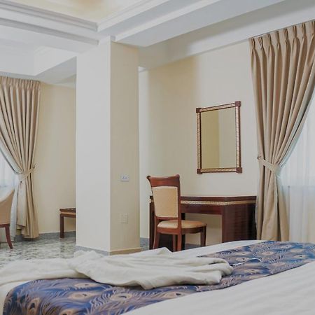 Dabi Hotel & Apartments Addis Ababa Exterior foto